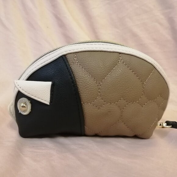 Betsey Johnson Piggy Wristlet, NWOT - Picture 4 of 11